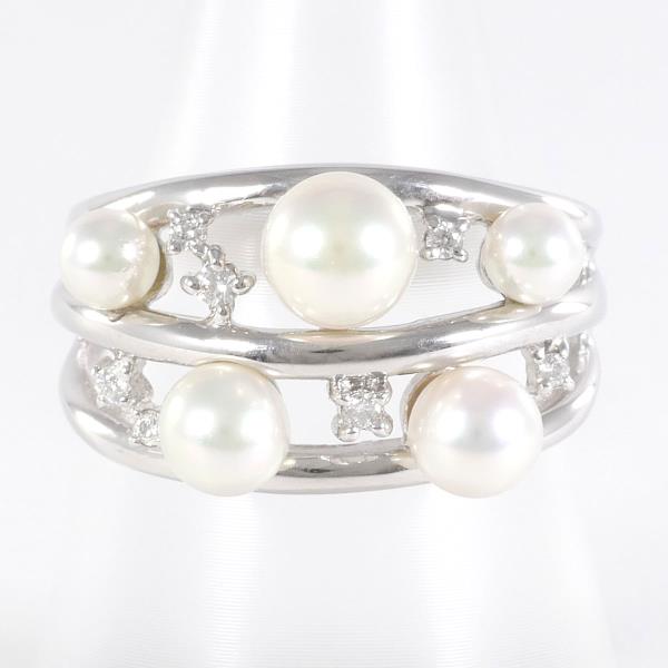 K18 White Gold Pearl Ring with Diamond