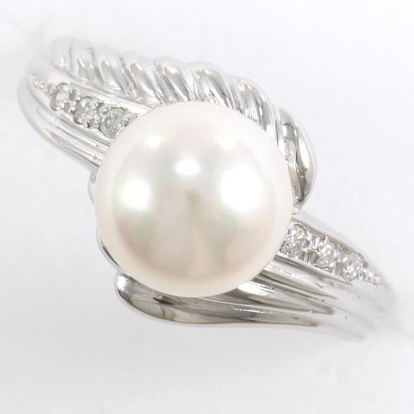 PT900 Platinum Pearl Ring with Diamond in Excellent Condition