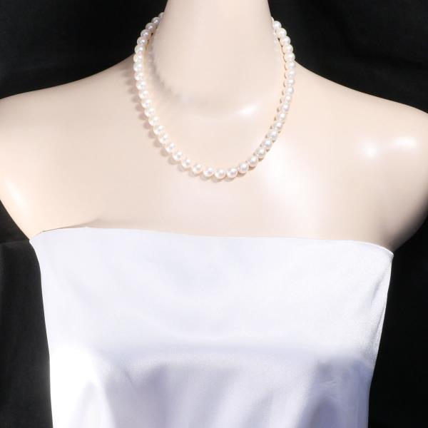 Silver Akoya Pearl Necklace in Pristine Condition