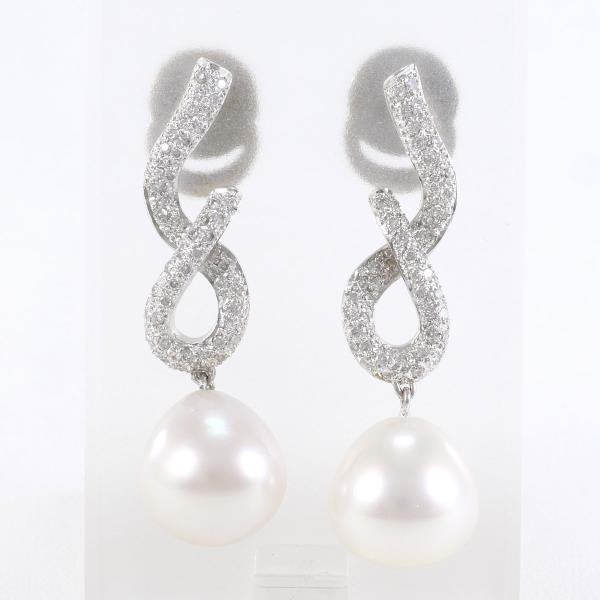 K14 White Gold Pearl Earrings with Diamond in Great Condition