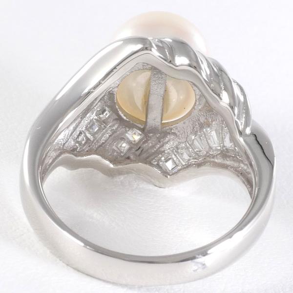 PT900 Platinum Pearl Ring with Diamond