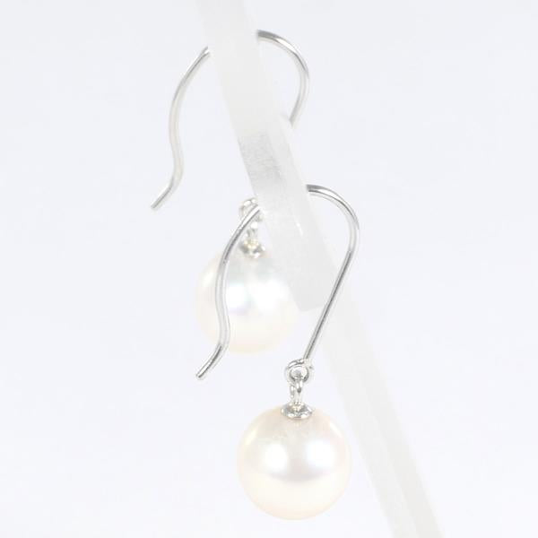 PT900 Platinum Pearl Earrings in Great Condition