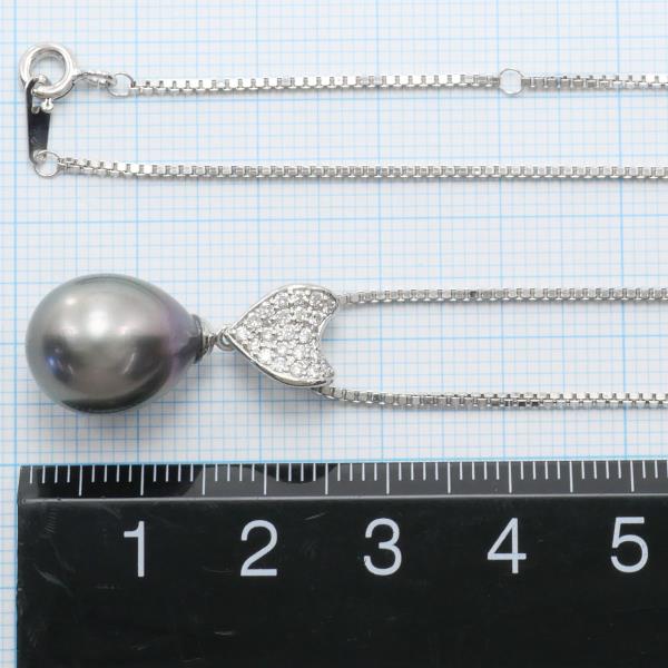 K18 White Gold Pearl Diamond Necklace in Excellent Condition