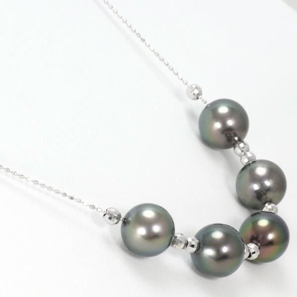 K18 White Gold Pearl Necklace in Pristine Condition