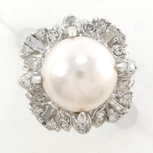 PT900 Platinum Pearl Ring with Diamond in Excellent Condition