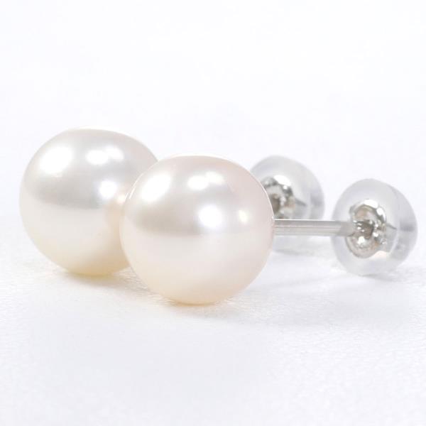 PT850 Platinum Pearl Earrings in Excellent Condition