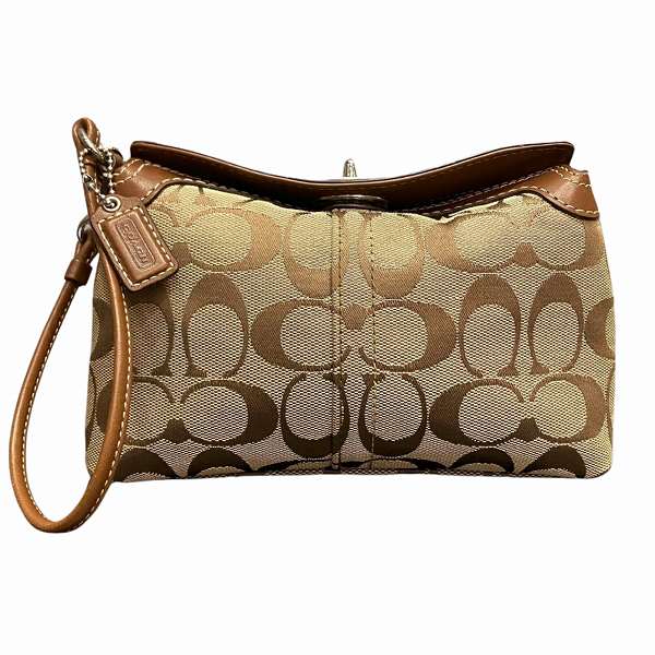 Coach Signature Turnlock Wristlet Pouch F42839 in Great Condition