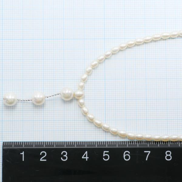 K18 White Gold Pearl Necklace in Excellent Condition