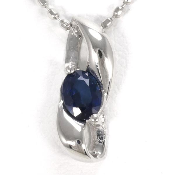 K14 White Gold Sapphire Necklace in Excellent Condition