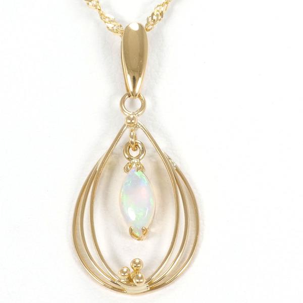 K18 Yellow Gold Opal Necklace in Pristine Condition