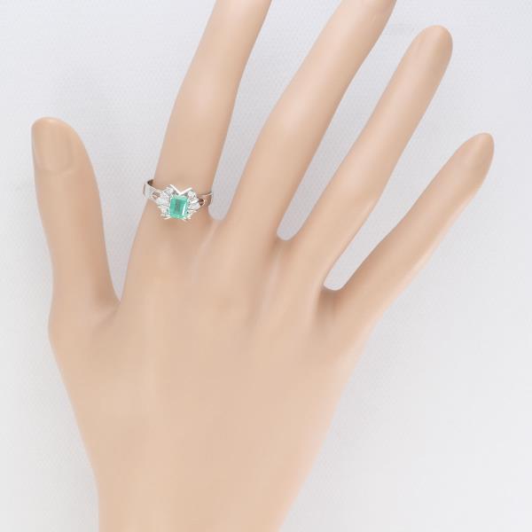 PT900 Platinum Emerald Ring 10 in Excellent Condition