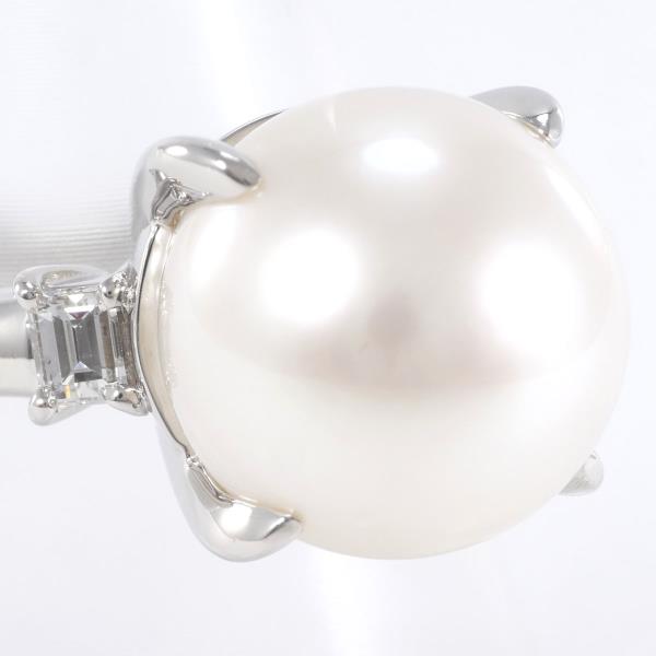 PT900 Platinum Ring with South Sea Pearl and Diamond in Excellent Condition