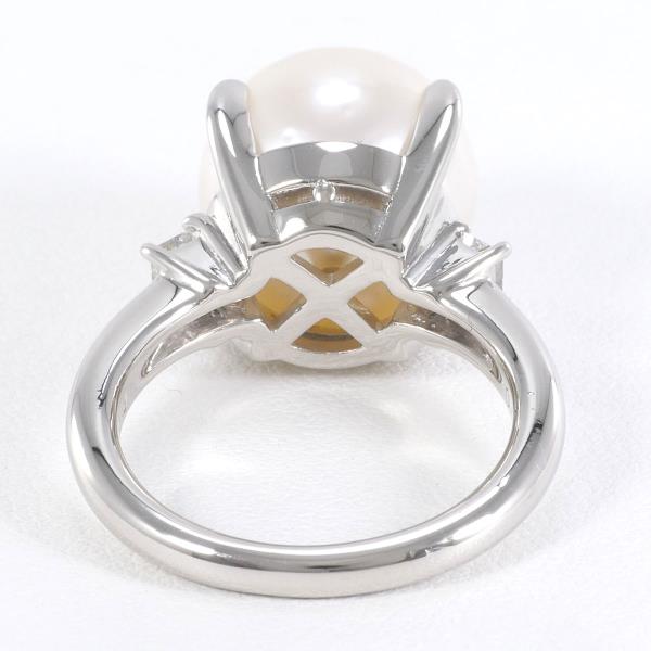 PT900 Platinum Ring with South Sea Pearl and Diamond in Excellent Condition