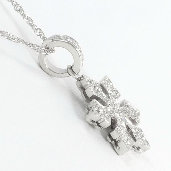 K18 White Gold Diamond Necklace in Pristine Condition