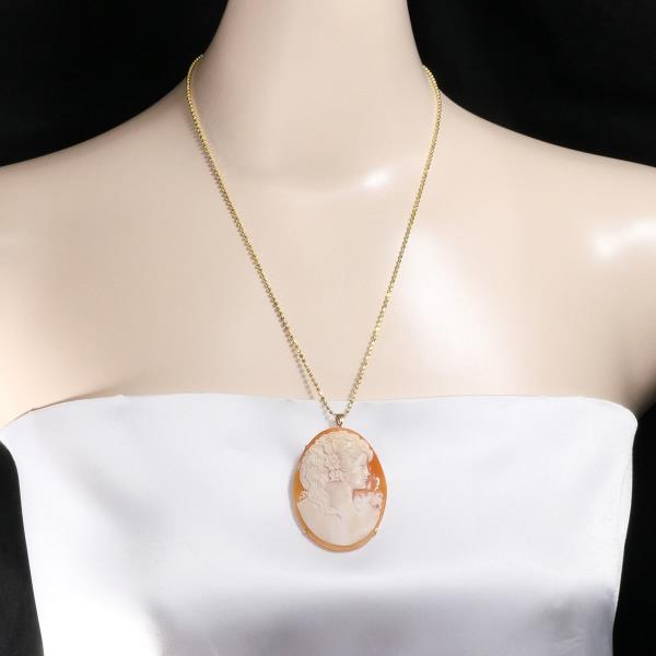 K18 Yellow Gold Shell Cameo Necklace Brooch