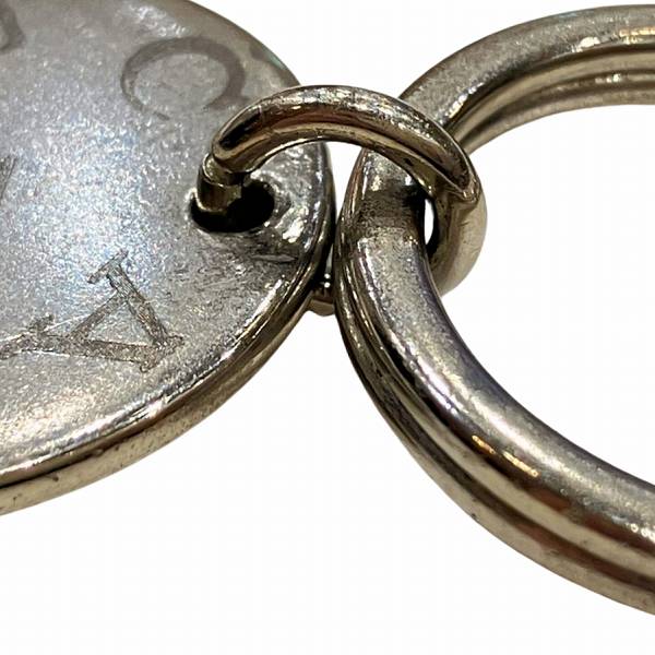 Cartier Metal 5.8 Logo Charm Keychain in Good Condition