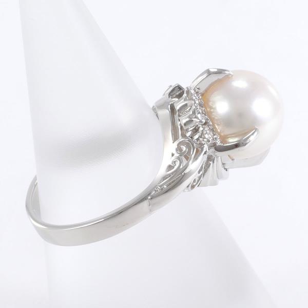 PT900 Platinum Pearl Ring with Diamond in Excellent Condition