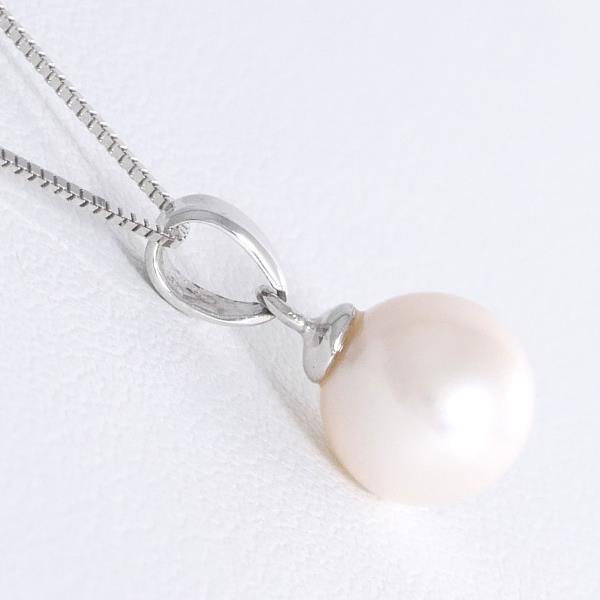 K18 White Gold Pearl Necklace in Pristine Condition