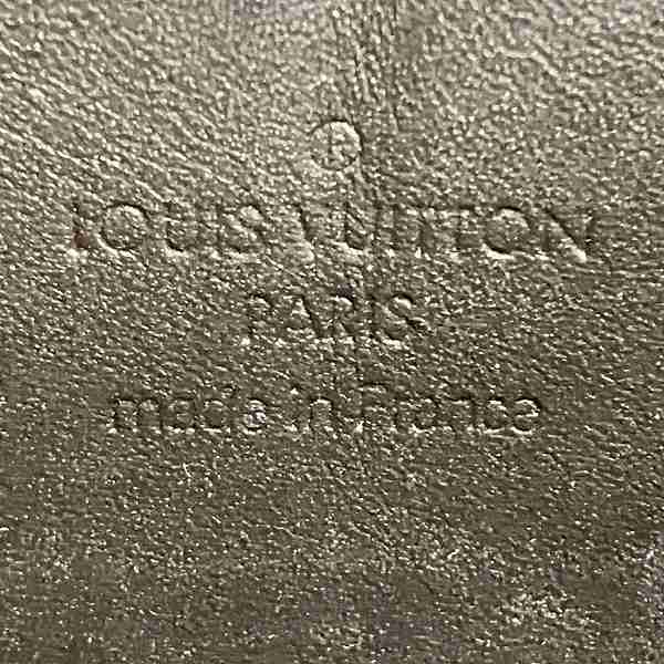 Louis Vuitton Vernis Rayures Long Wallet M91717 in Good Condition