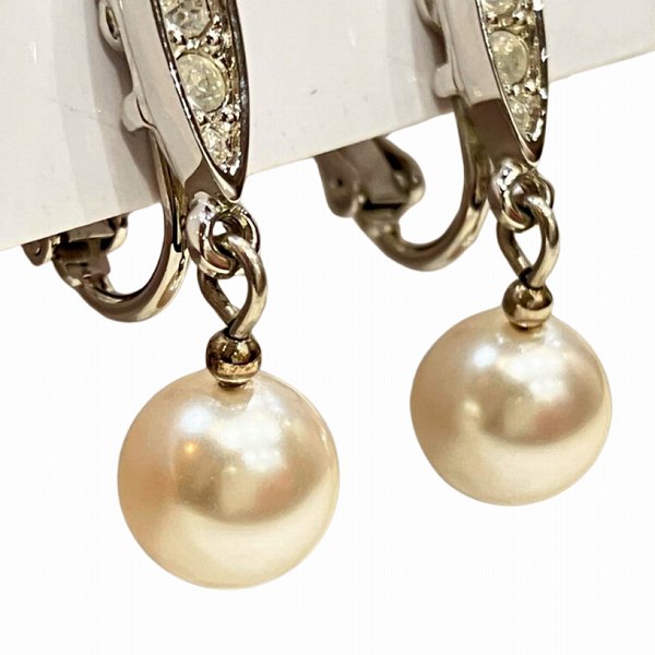 Swarovski Metal Pearl Earrings Clip/Stud in Great Condition