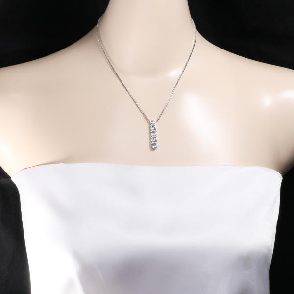 K18 White Gold Diamond Necklace 0.32ct in Excellent Condition