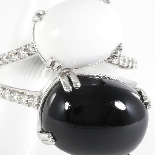 K18 White Gold Ring with Onyx, Chalcedony, and Diamond 0.25ct in Excellent Condition