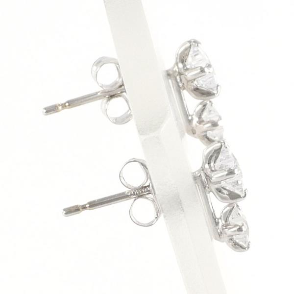 K14 White Gold Zirconia Earrings in Great Condition