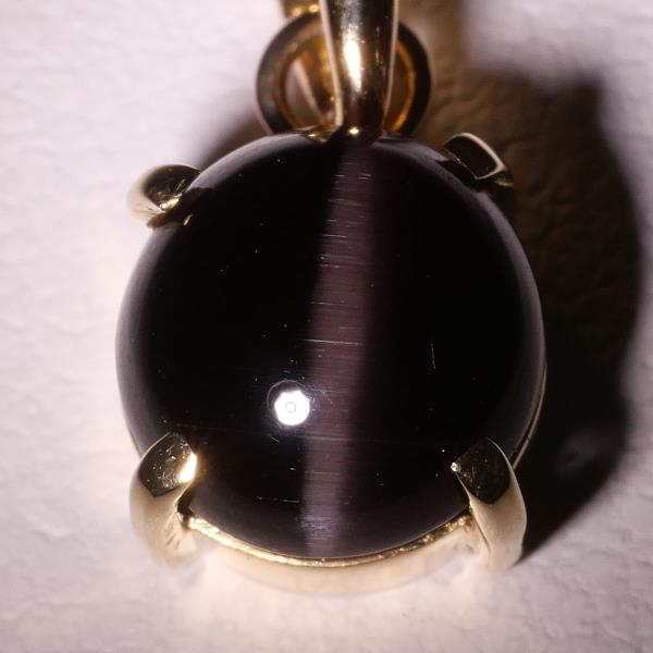 K18 Yellow Gold Black Star Sapphire Pendant