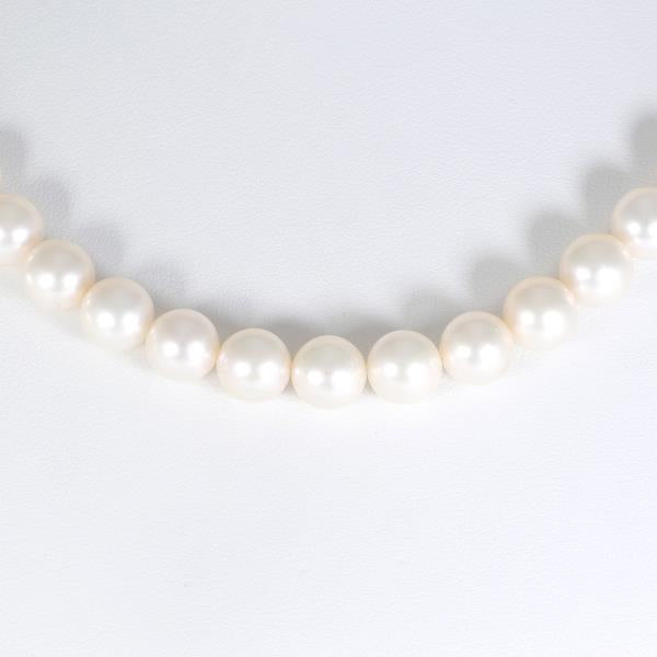 Silver Akoya Pearl Necklace 44cm in Great Condition