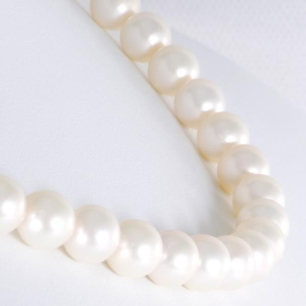 Silver Necklace with Akoya Pearls, 44cm, 43.8g in Great Condition