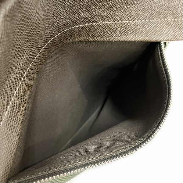 Louis Vuitton Taiga Beluga 2WAY Messenger Bag M30912