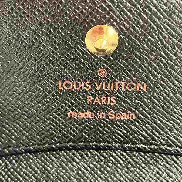 Louis Vuitton Epi Leather Coin Case M63412 in Pristine Condition