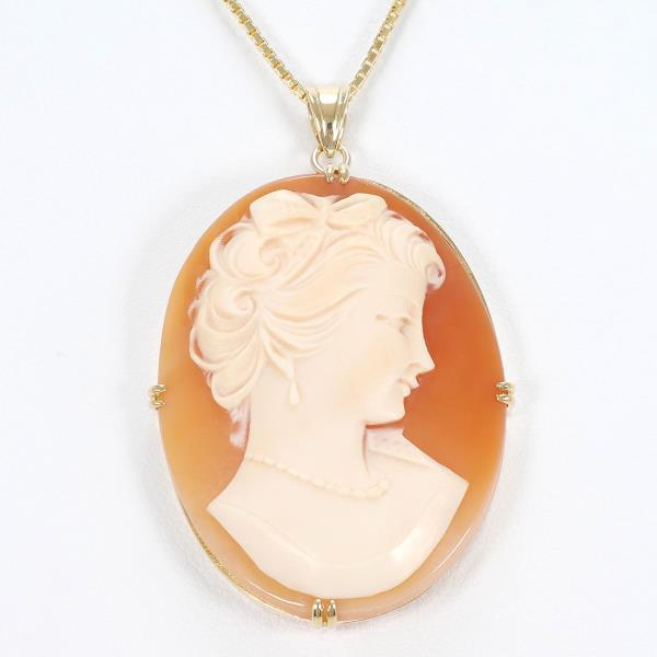 K18 Yellow Gold Shell Cameo Necklace in Pristine Condition