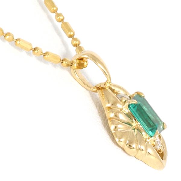 K18 Yellow Gold Necklace with Synthetic Emerald and Diamond in Excellent Condition