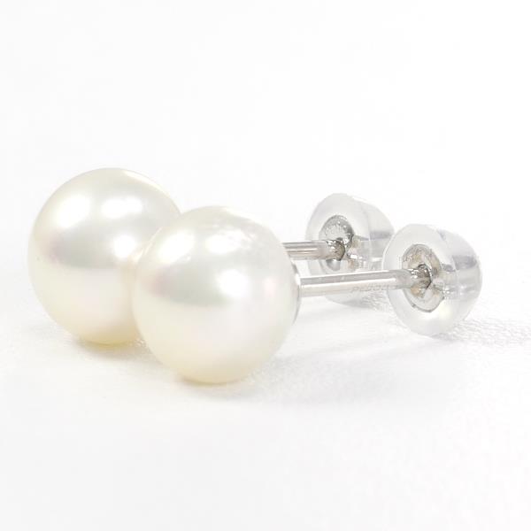 PT900 Platinum Pearl Earrings in Excellent Condition