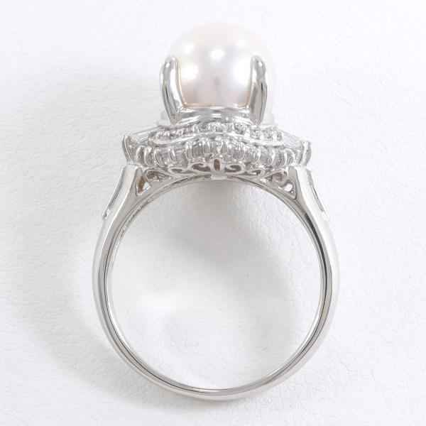 PT900 Platinum Pearl Ring with Diamond in Excellent Condition