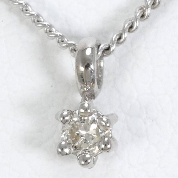 K14 White Gold Diamond Necklace in Excellent Condition