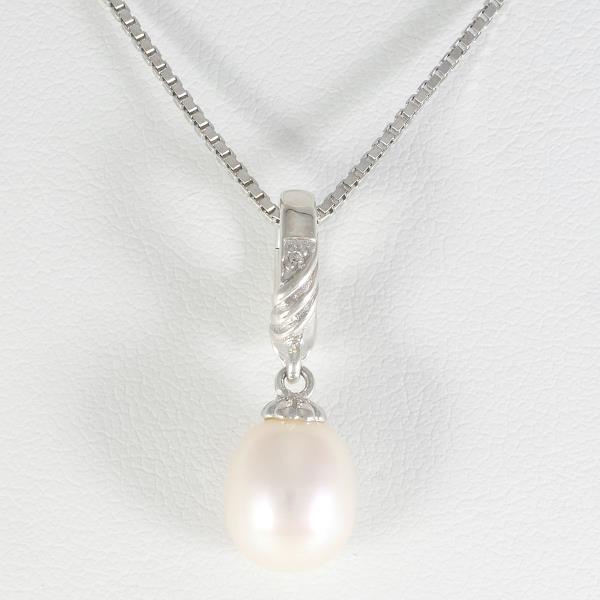 Silver Pearl Zirconia Necklace in Excellent Condition