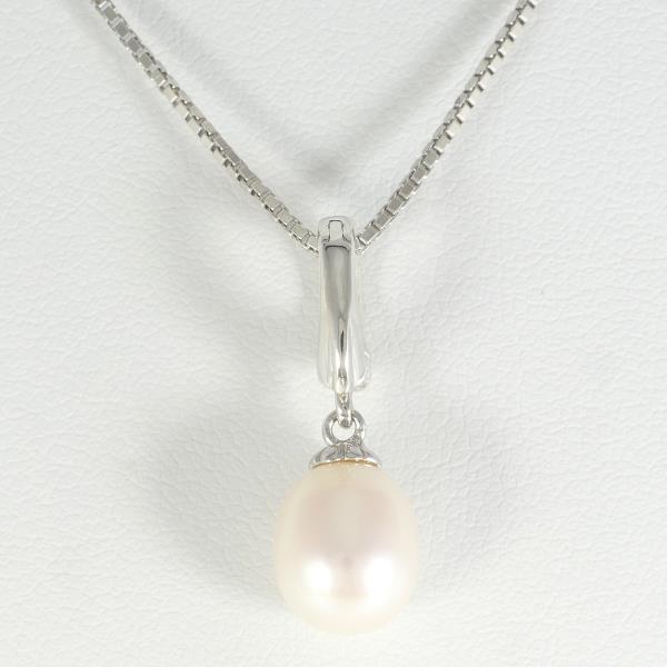 Silver Pearl Zirconia Necklace in Excellent Condition