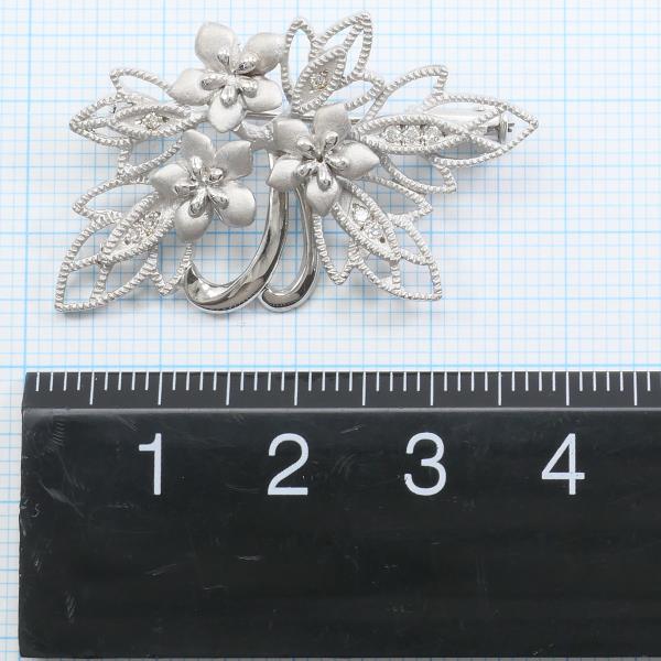 K18 White Gold Diamond Brooch