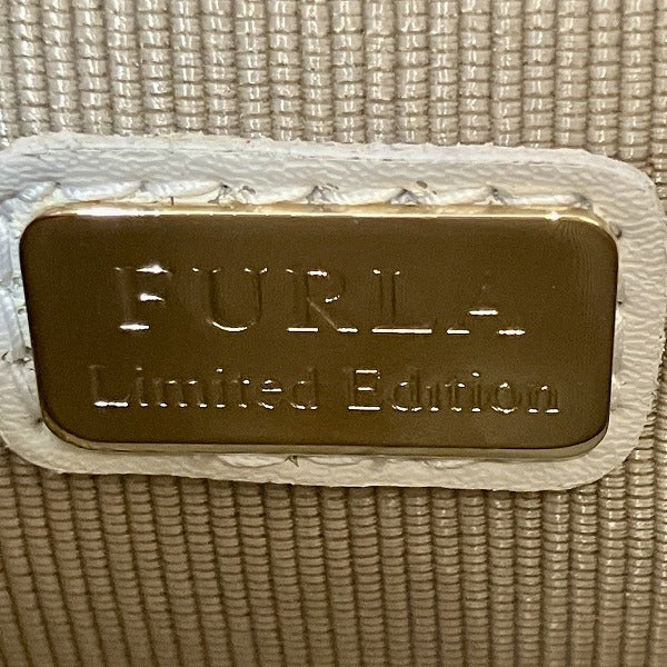 Furla Metropolis G6400 Leather Shoulder Bag in Good Condition