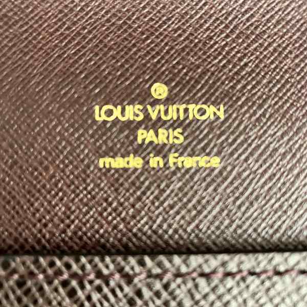 Louis Vuitton Taiga Leather Document Case Clutch M99087