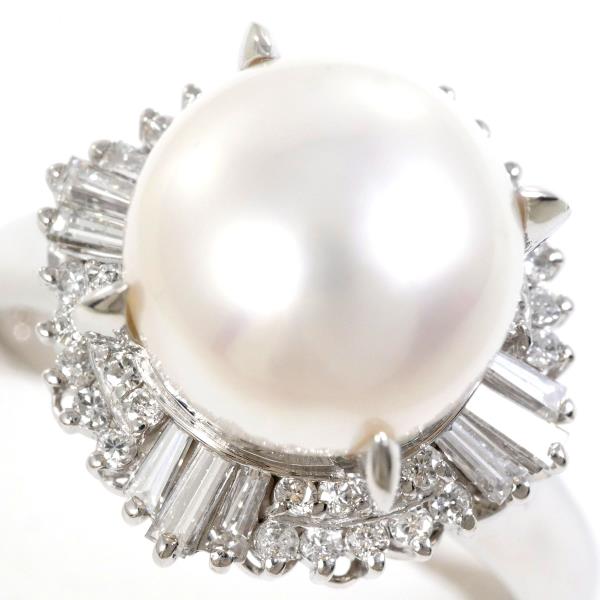 PT900 Platinum Ring with South Sea Pearl and Diamond in Excellent Condition