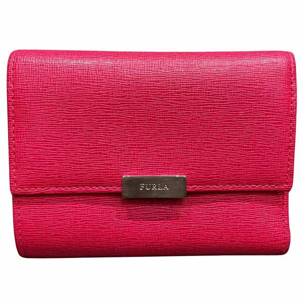 Furla Leather Pink Bifold Wallet in Good Condition