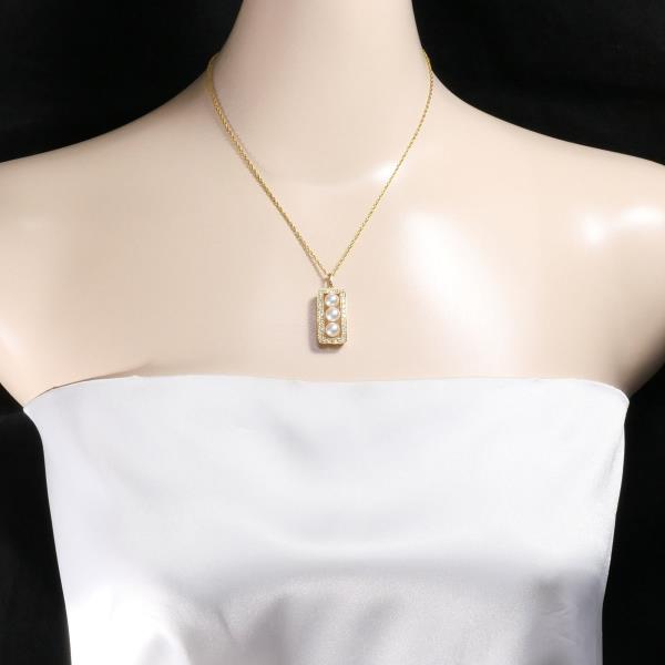 K18 Yellow Gold Necklace with Akoya Pearl and Diamond in Excellent Condition