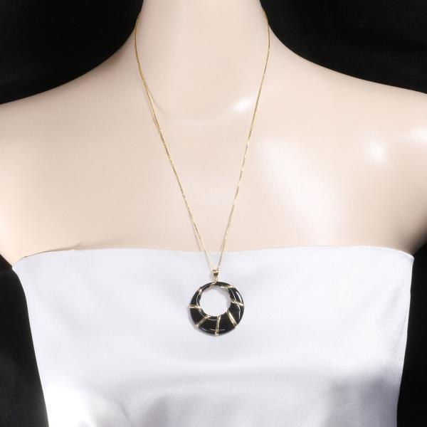 K18 Yellow Gold Onyx Necklace in Excellent Condition