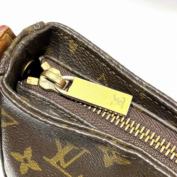 Louis Vuitton Looping MM Monogram Shoulder Bag