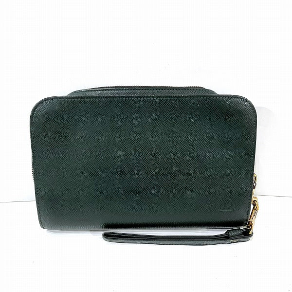 Louis Vuitton Taiga Baikal Clutch Bag M30184 in Fair Condition