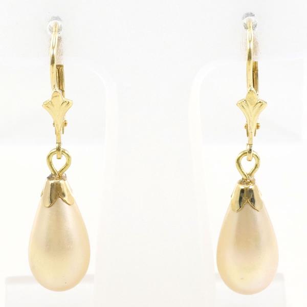 K18 Yellow Gold Pearl Earrings in Great Condition