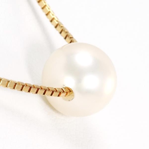 K18 Yellow Gold Pearl Necklace in Excellent Condition